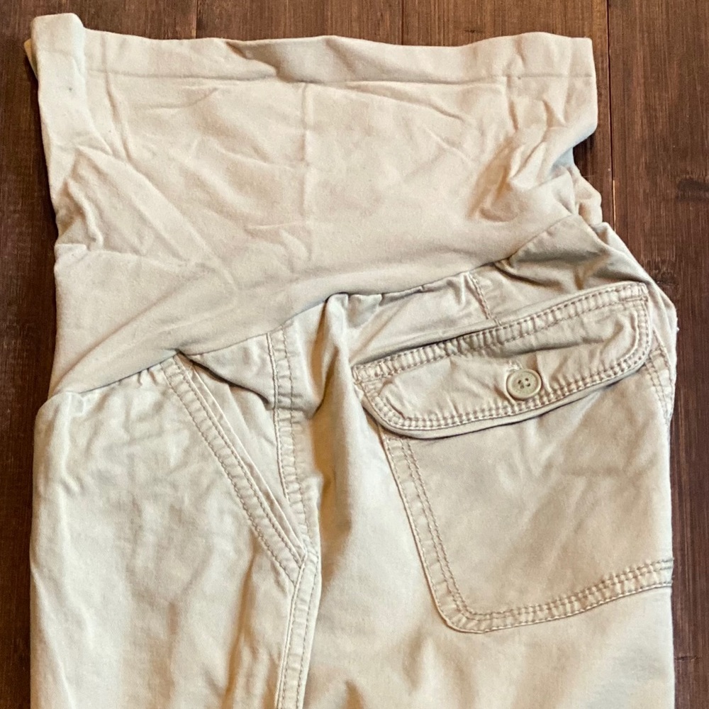 Maternity small lightweight cargo khaki pants - Picture 11 of 11
